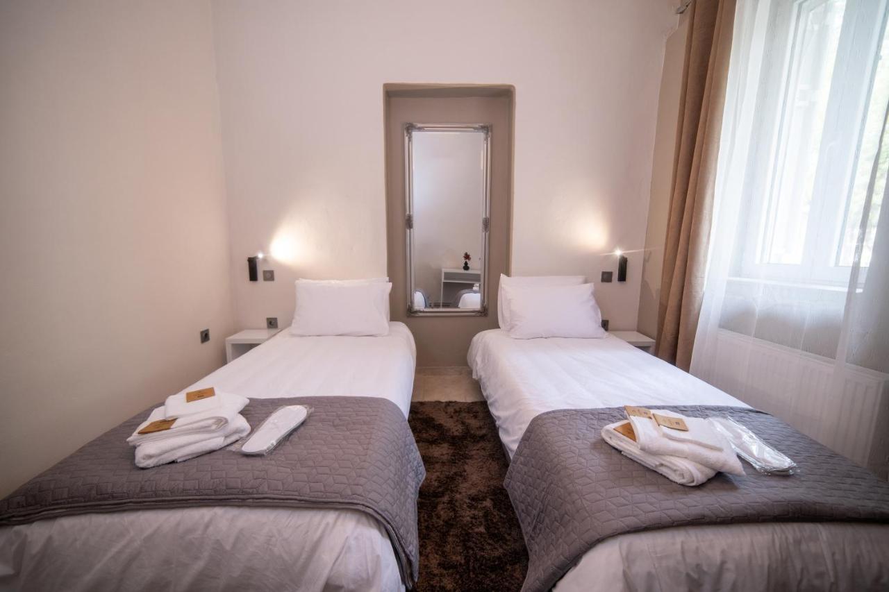 Rodon Premium Villa Калаврита Екстериор снимка